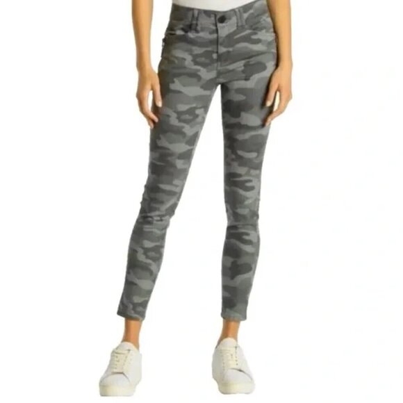Democracy Ab Technology Green Camo Low Waist Stretch Pants - Picture 1 of 9